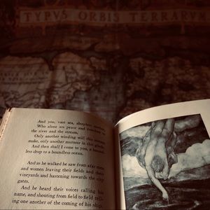 Meet your Posher, Chloe